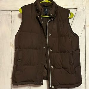 Gap puffer vest